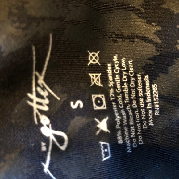 X Gottex PERFECT leopard black leggings Small - Picture 9 of 9